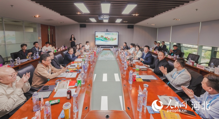 青龙满族自治县特色产业粤港澳大湾区招商对接会现场。人民网 左原铭摄